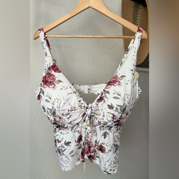 Chagall Midriff Bikini Top NWT - Picture 1 of 12